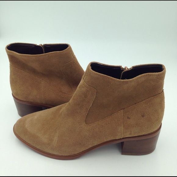 BCBGeneration Allegro Suede Ankle Boots NWOT - Picture 2 of 5
